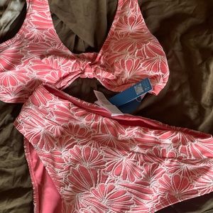 Cupshe brand bikini , high waisted !!! Super cute and flattering